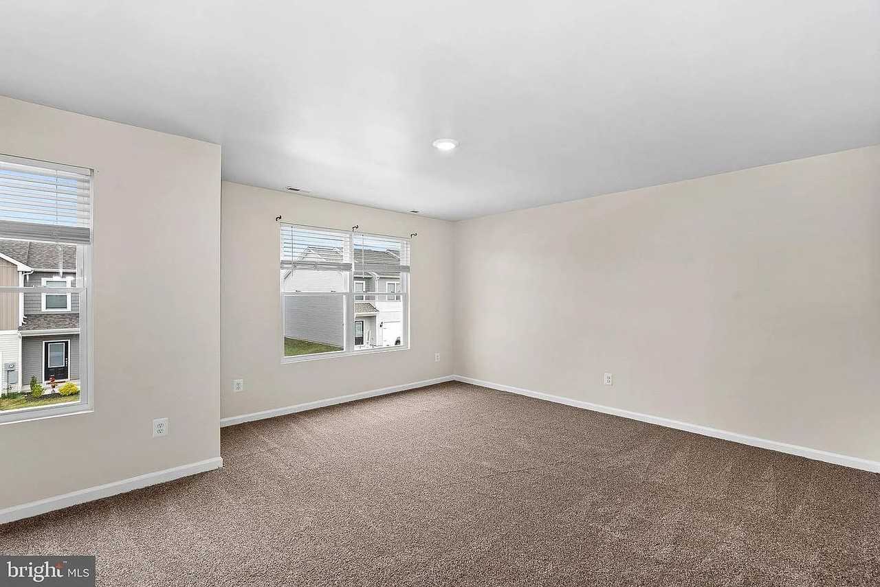 112 Cramsford St - Photo 5 of 7