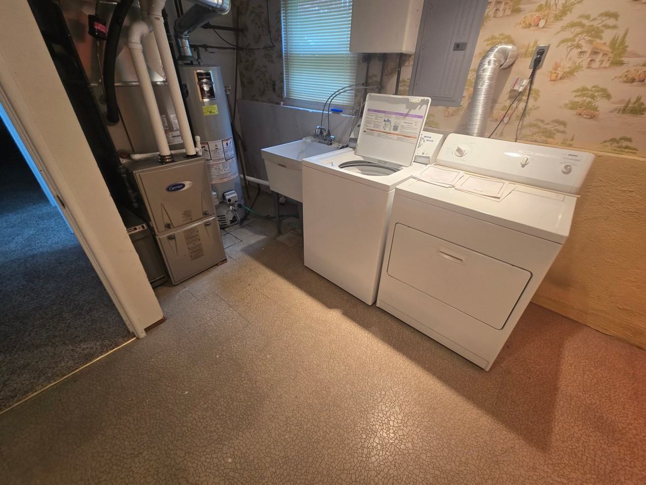 9187 N Sheldon Rd - Photo 4 of 20