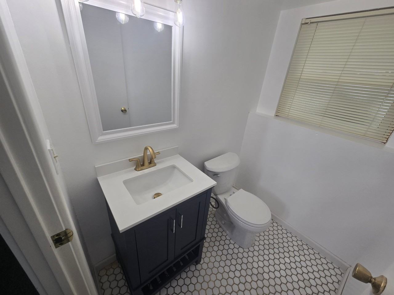 9187 N Sheldon Rd - Photo 6 of 20