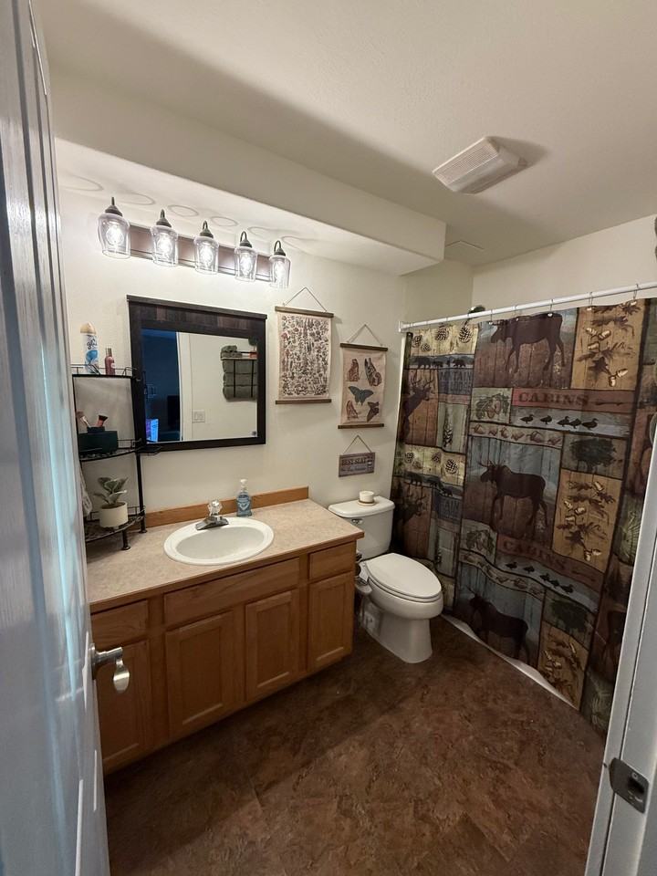 1830 Circlewood Dr - Photo 2 of 10
