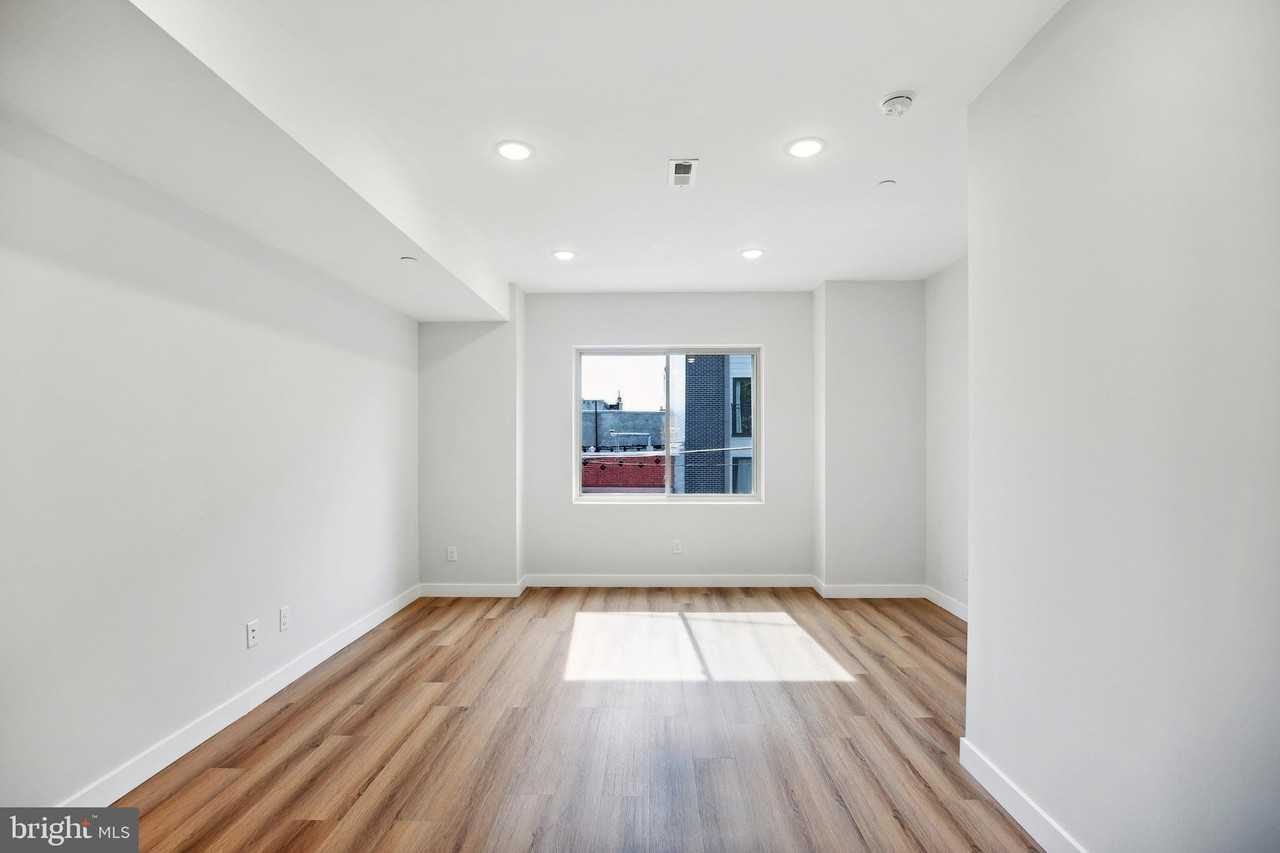 2222 N 7th St #A - Photo 3 of 18