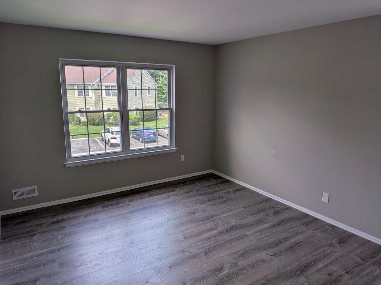 78 Club Pl - Photo 6 of 14