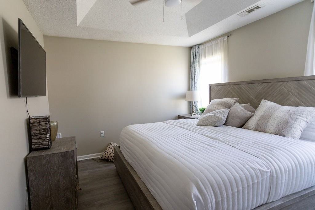 2419 Smugglers Ct - Photo 6 of 27