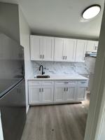 featured image of 170 Earle St #B2