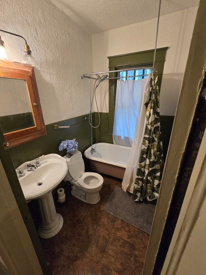 1198 Mclendon Ave Ne #2 - Photo 6 of 10