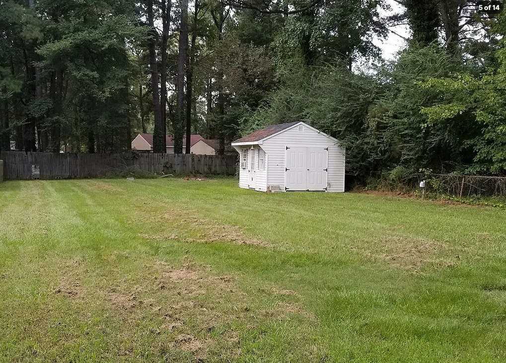 212 Dupuy Ave - Photo 3 of 14