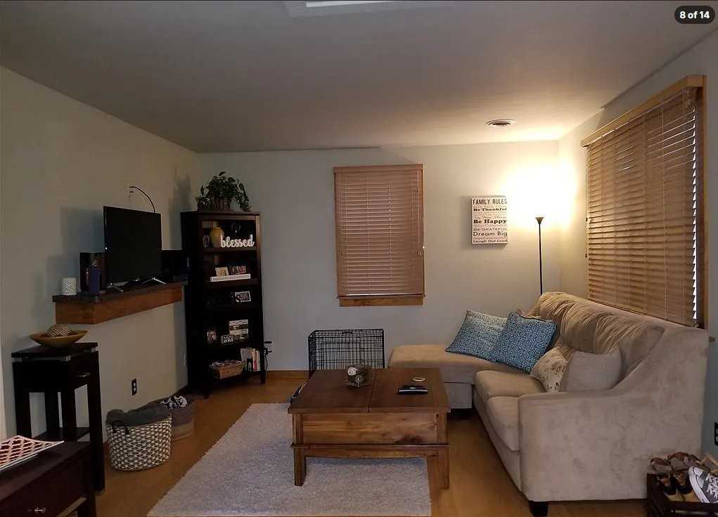 212 Dupuy Ave - Photo 5 of 14