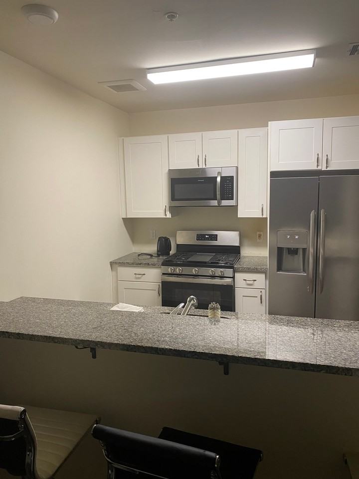 90 Clinton Ave #306 - Photo 4 of 19