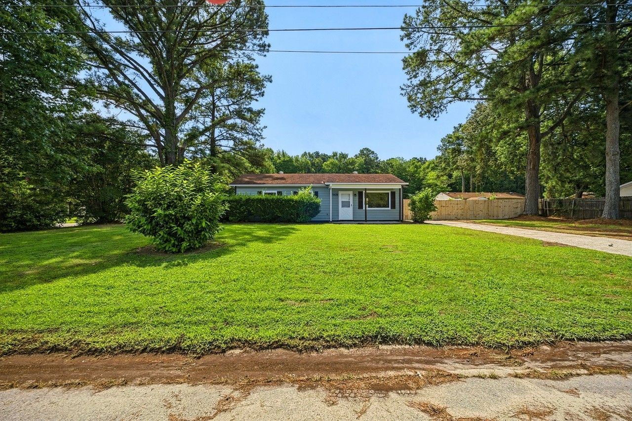5628 Frank St - Photo 2 of 20