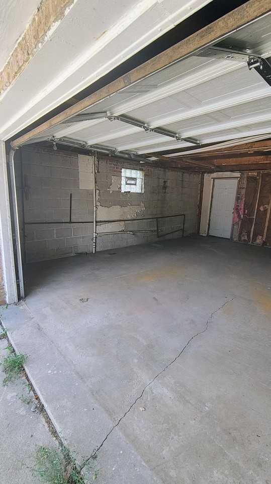 7900 S Whipple St - Photo 2 of 4