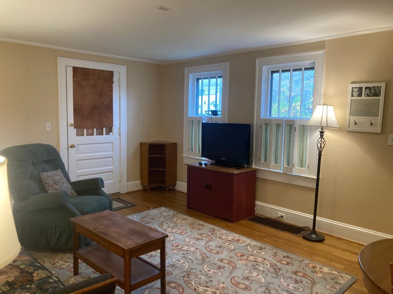 320 Keating Dr - Photo 5 of 12