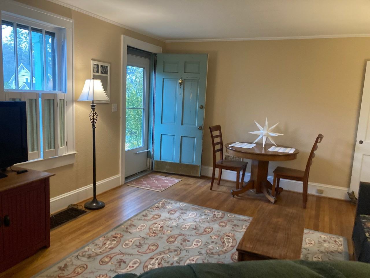 320 Keating Dr - Photo 6 of 12