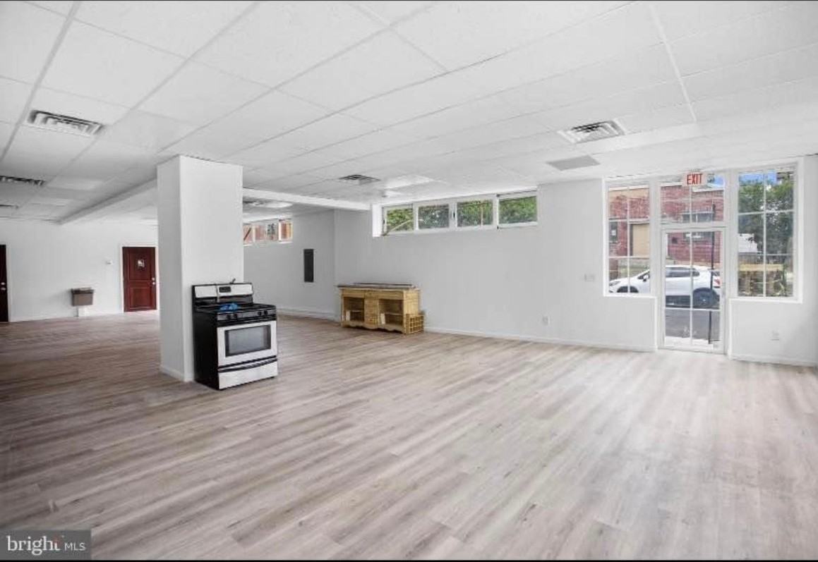 80 Jersey St #80-82 - Photo 5 of 14