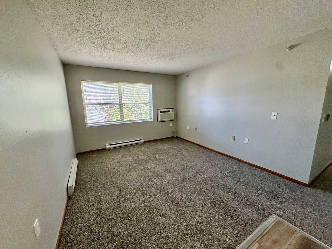 Hershey Manor Apartments - Photo 6 of 44