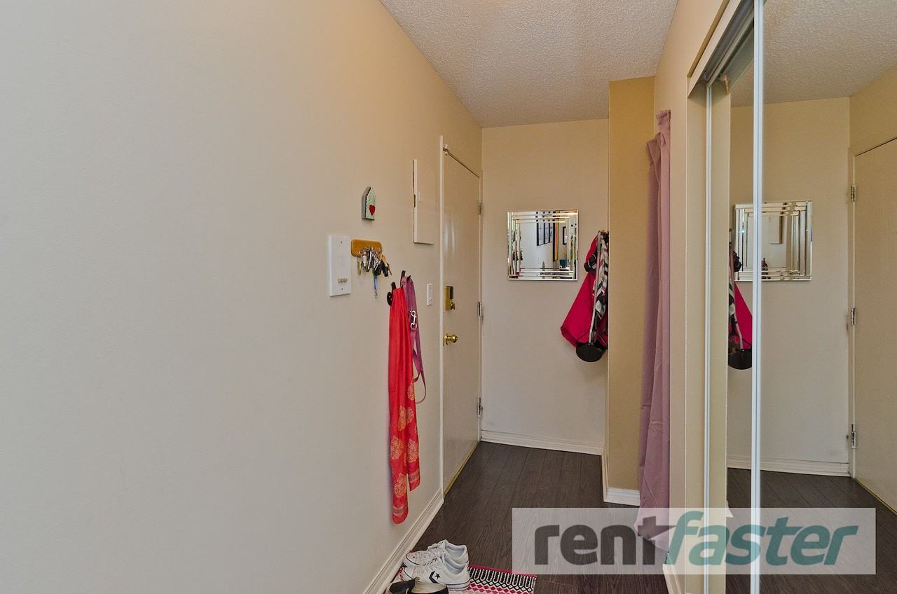 2508 - 2508 17 St Sw - Photo 3 of 23