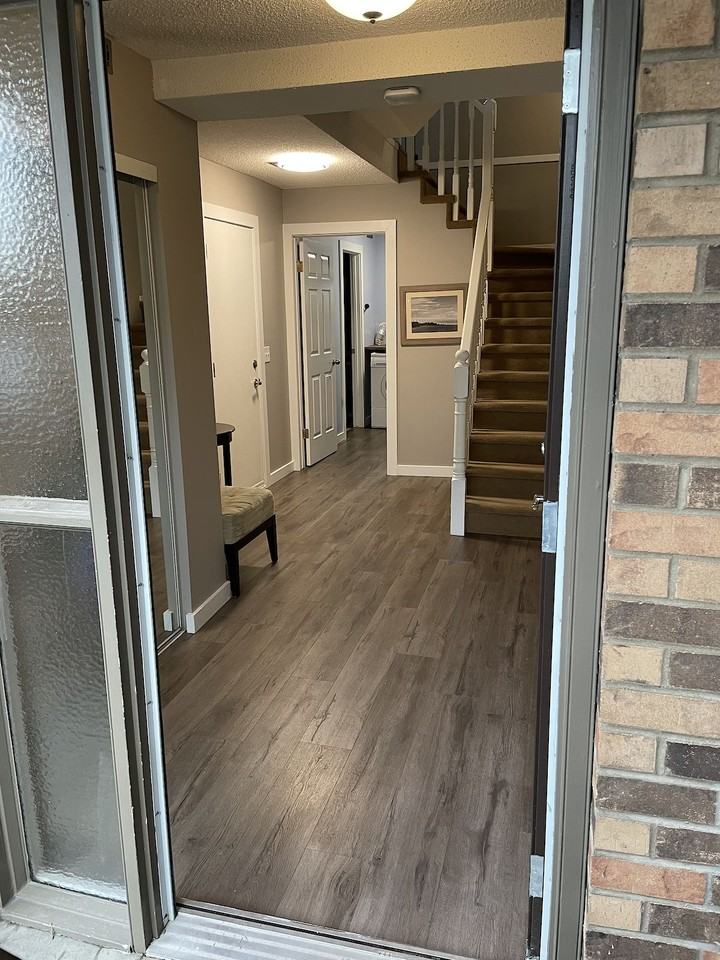 224 -224 Coachway Lane Sw - Photo 3 of 24