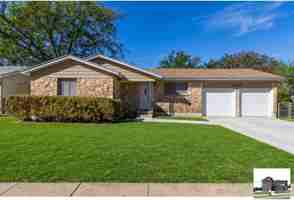 featured image of 2609 Live Oak Dr