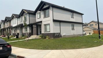 featured image of 1204 14 Ave Nw