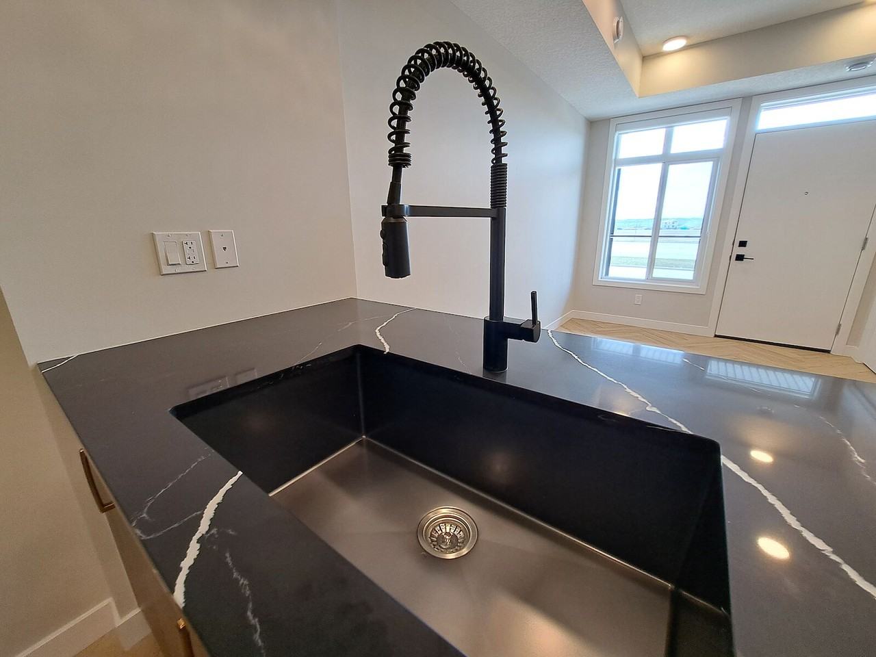 562 - 562 Seton Circle Southeast - Photo 3 of 18