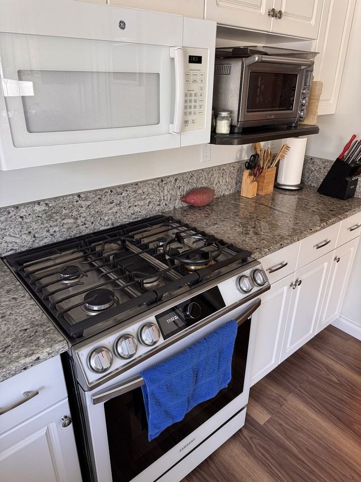 1322 9th Ave - Photo 2 of 20