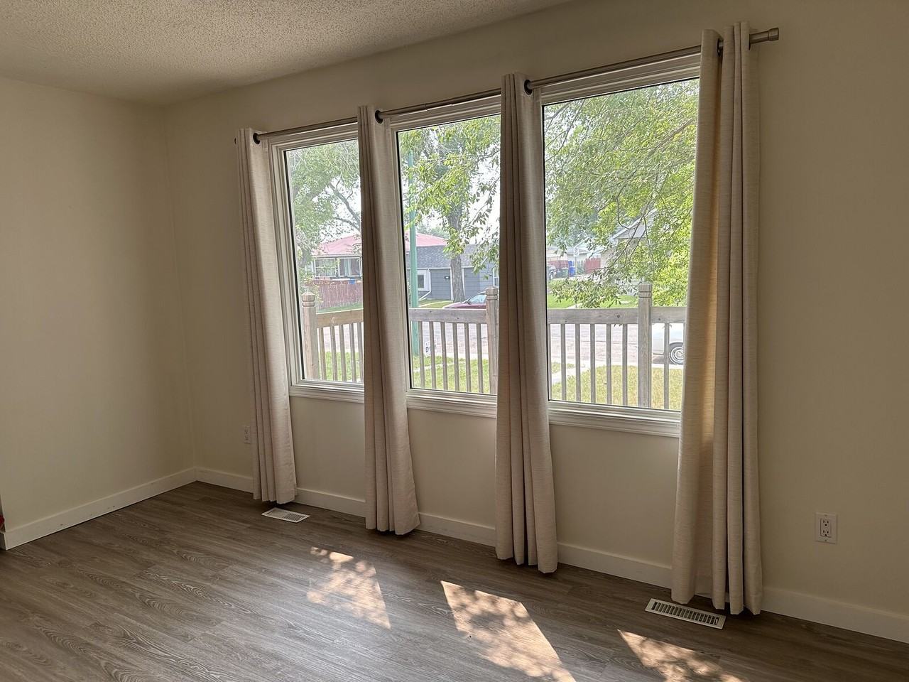 507 Rose St - Photo 2 of 16