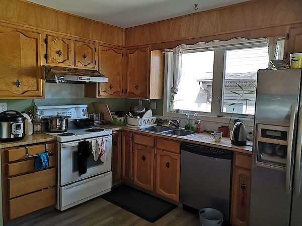 11804 25 Ave Nw - Photo 7 of 19