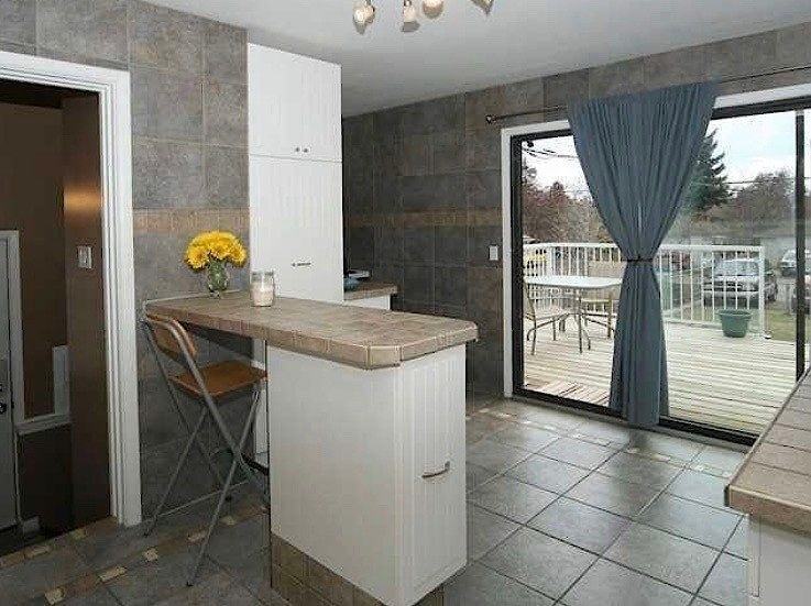 2437 25 Ave Nw - Photo 2 of 8