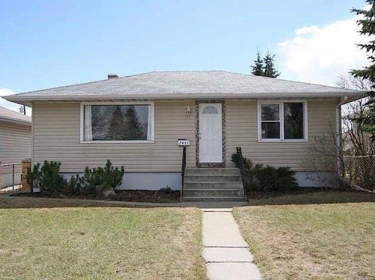 2437 25 Ave Nw - Photo 4 of 8