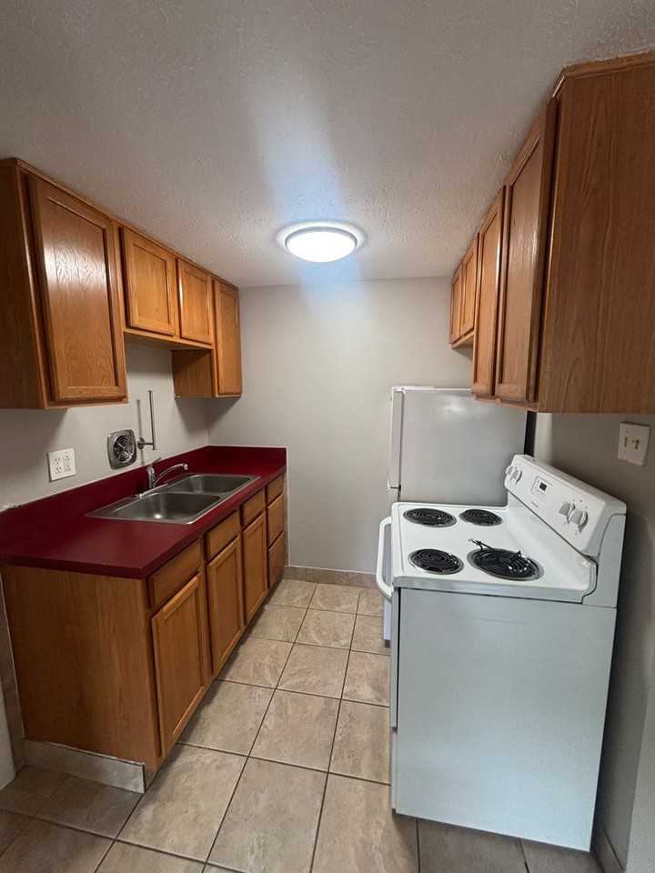 20604 Lorain Rd #C17 - Photo 4 of 7
