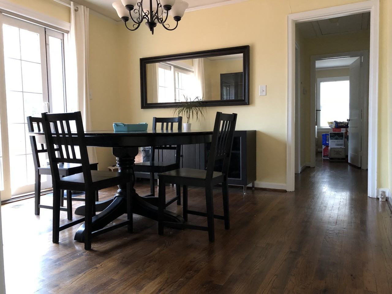 1676 Bristol Dr Ne #NA - Photo 3 of 20
