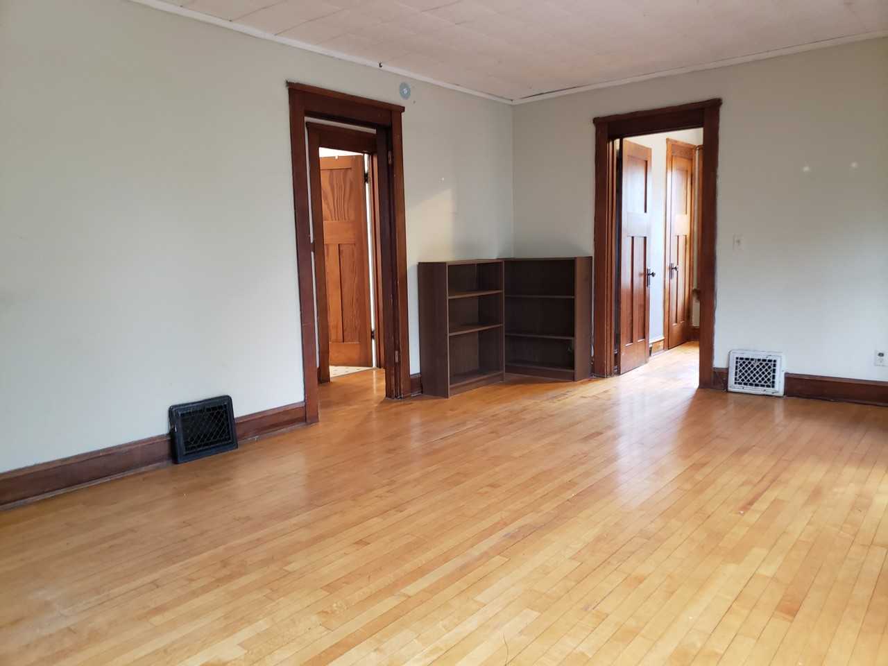 1105 E Gorham St #C - Photo 3 of 15