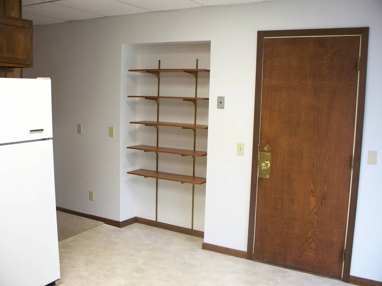 719 Hague Ave #X - Photo 4 of 9