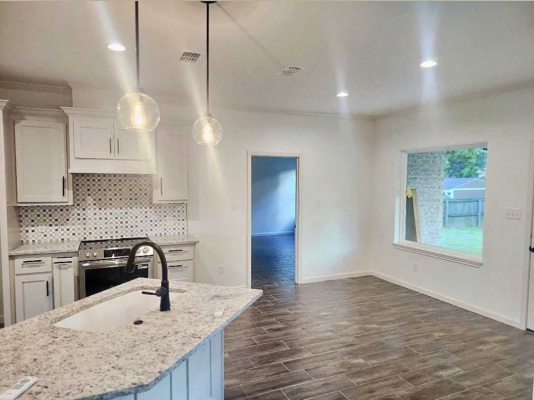 805 Woodridge Cir #NA - Photo 5 of 19