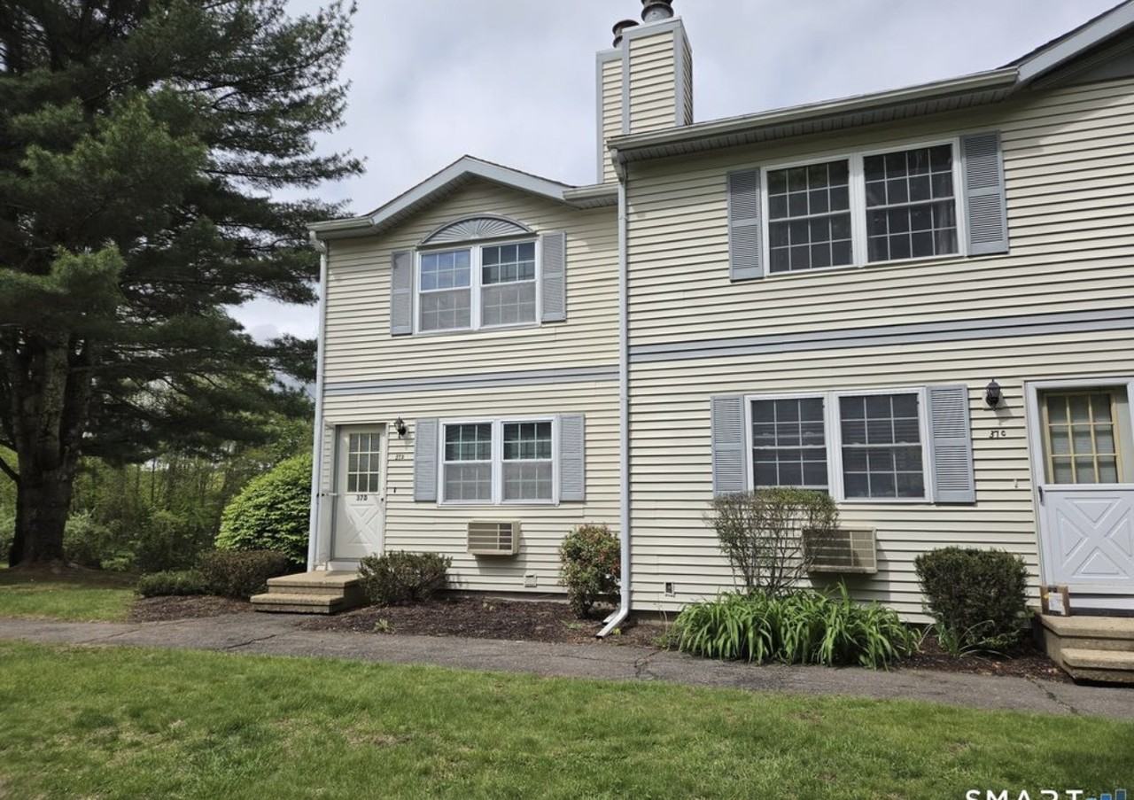 37 Crystal Ln #D - Photo 7 of 10