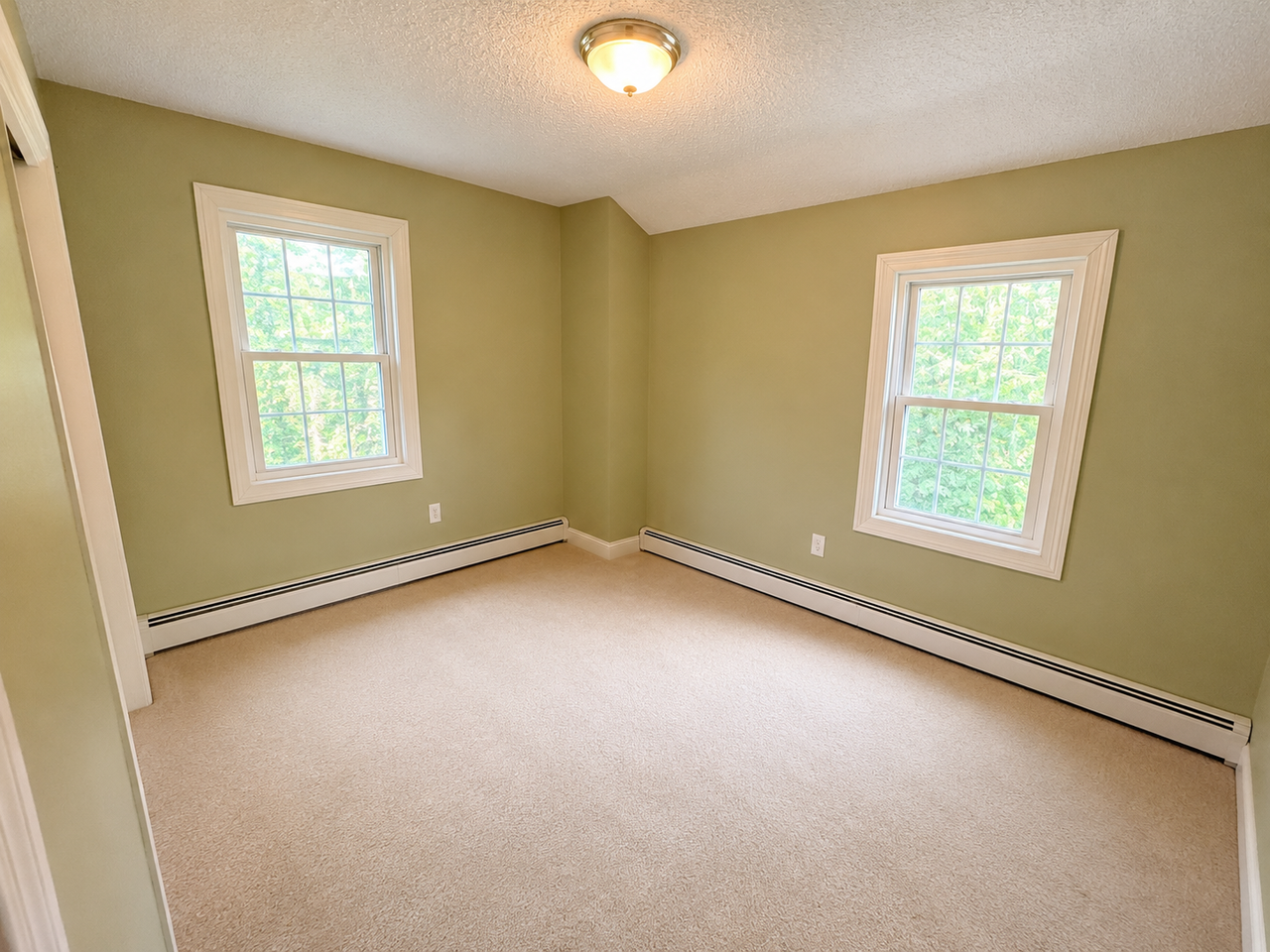 33 Oak Hill Dr #NA - Photo 3 of 12