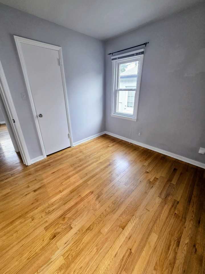 2215 E Lincoln Ave #NA - Photo 5 of 21