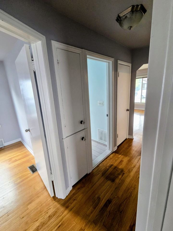 2215 E Lincoln Ave #NA - Photo 7 of 21