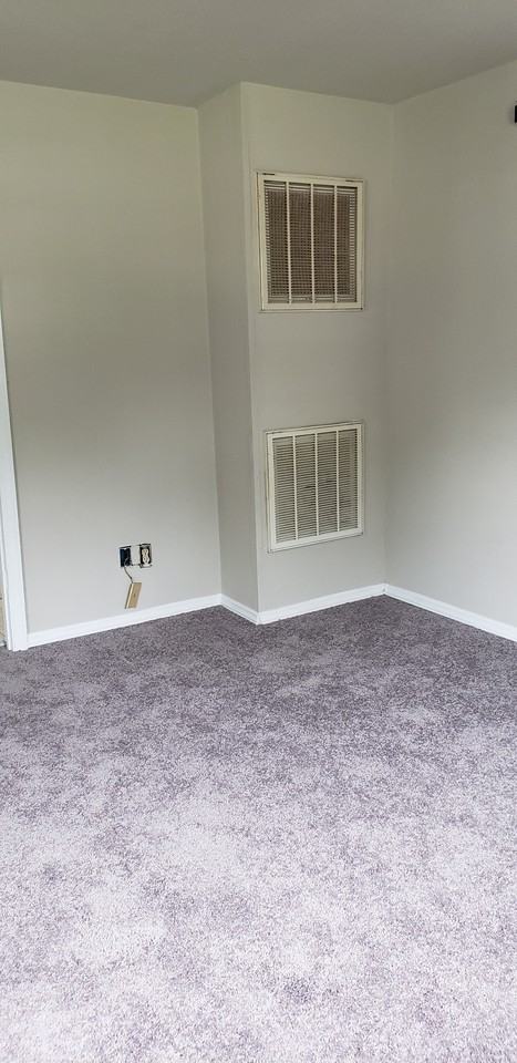 367 Chatelaine Ave #NA - Photo 5 of 17