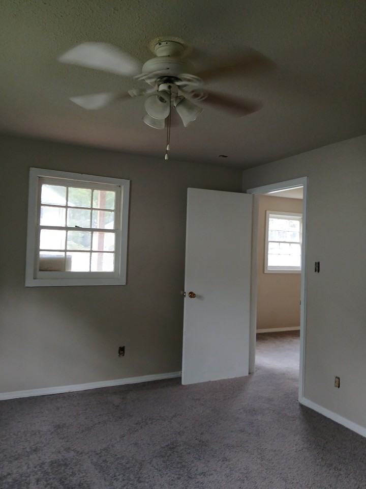 367 Chatelaine Ave #NA - Photo 6 of 17