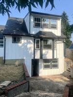 featured image of 1306 Grand Pl #NA