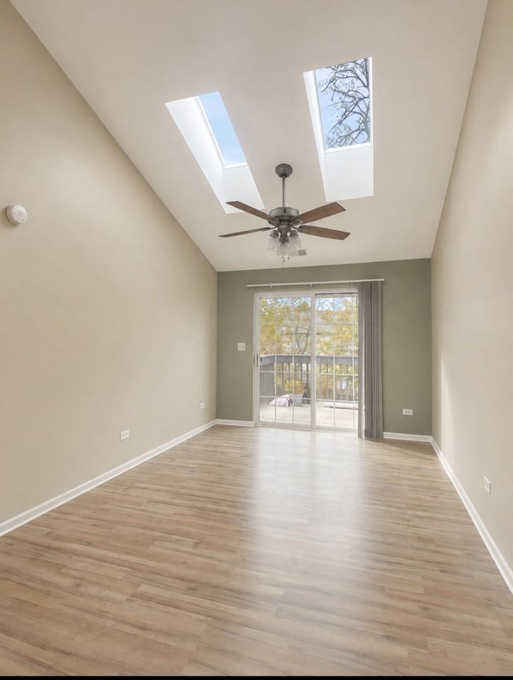 1620 Grove Ave #C - Photo 3 of 8