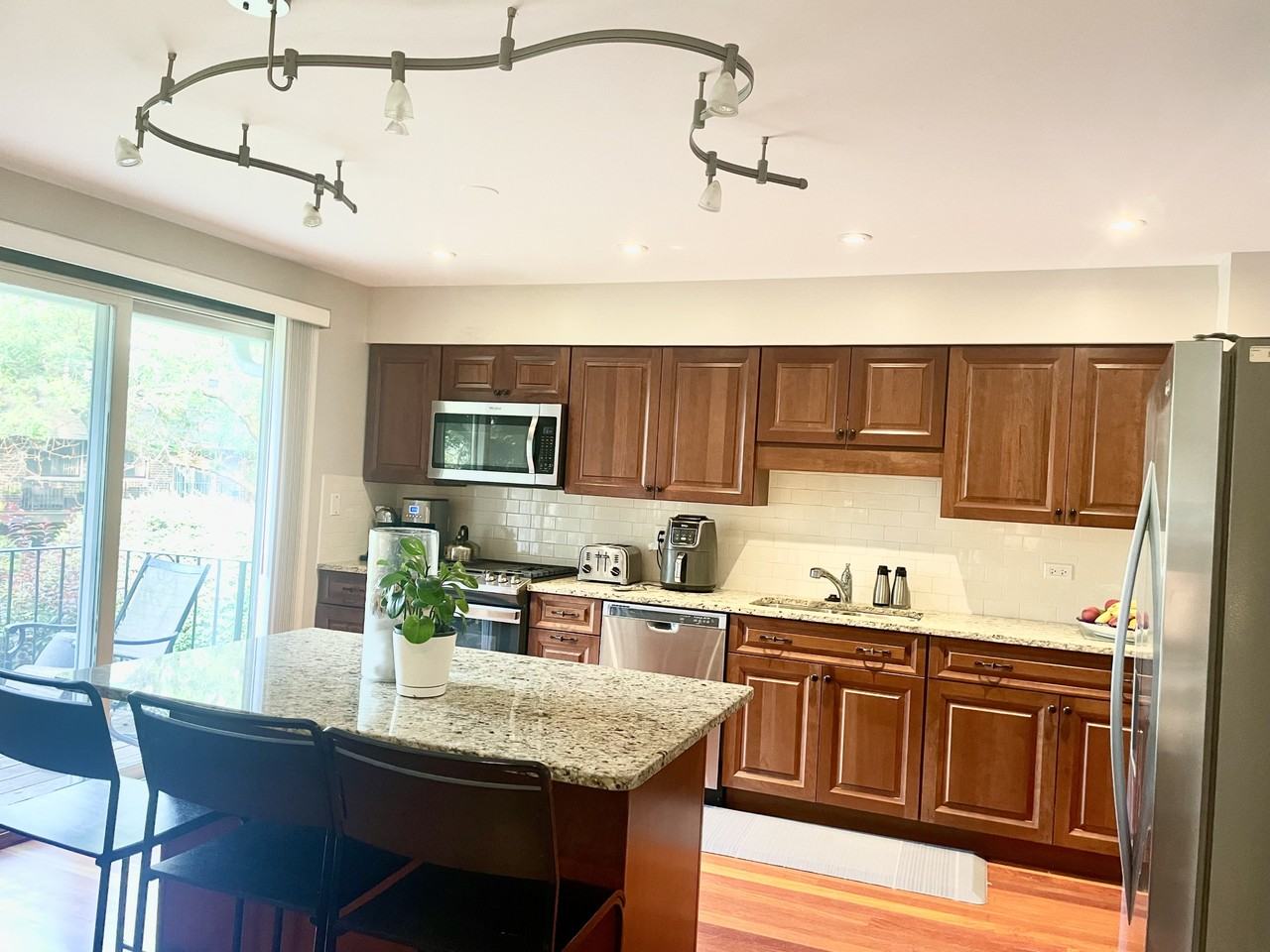 1862 Old Willow Rd #NA - Photo 4 of 19