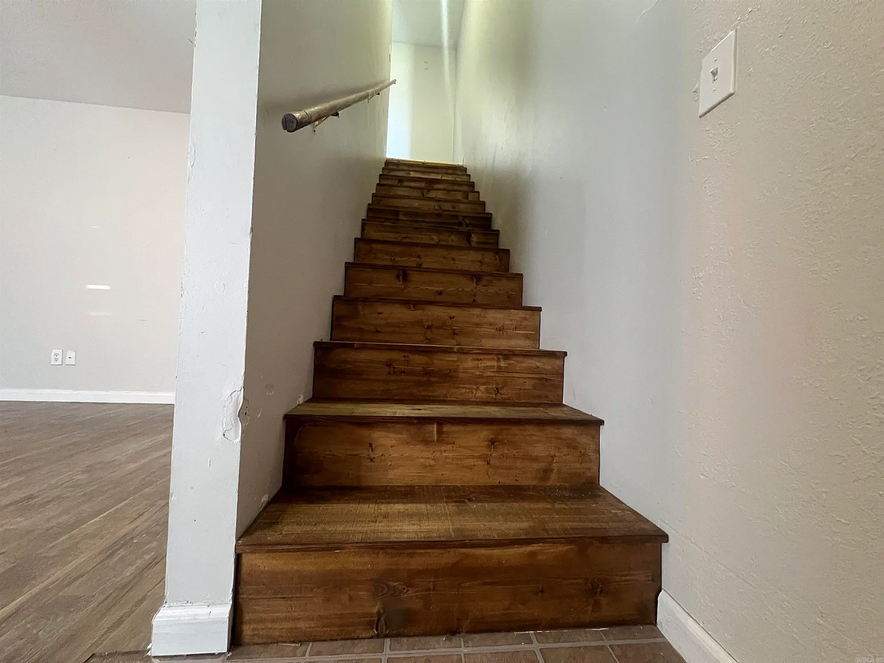 929 E Margaret St #NA - Photo 7 of 38
