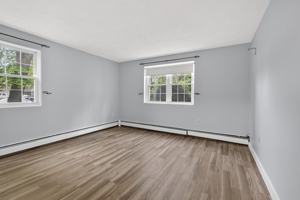 featured image of 7 Karen Cir #2