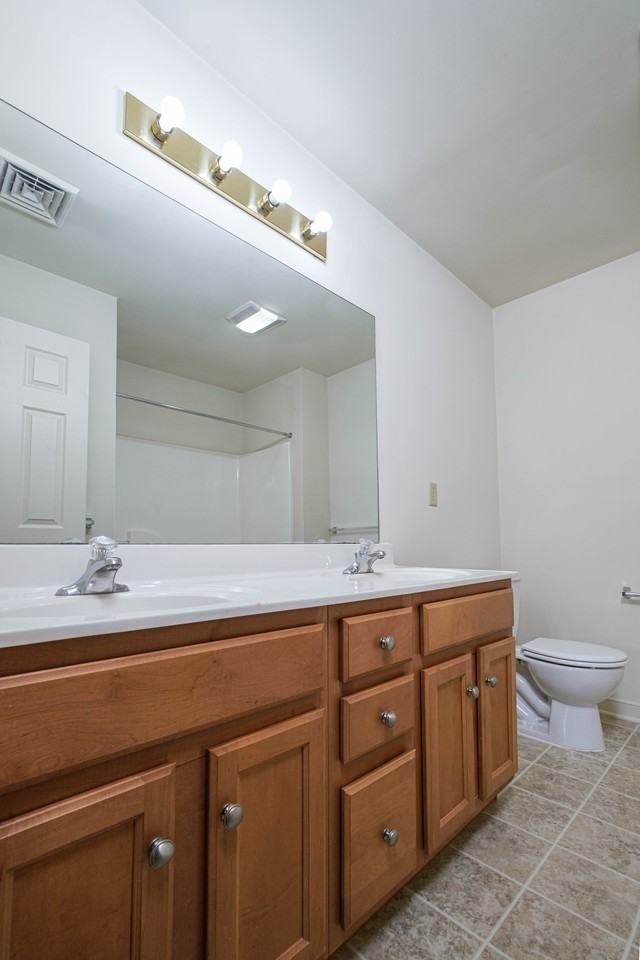 110 Clapton Ct - Photo 6 of 16
