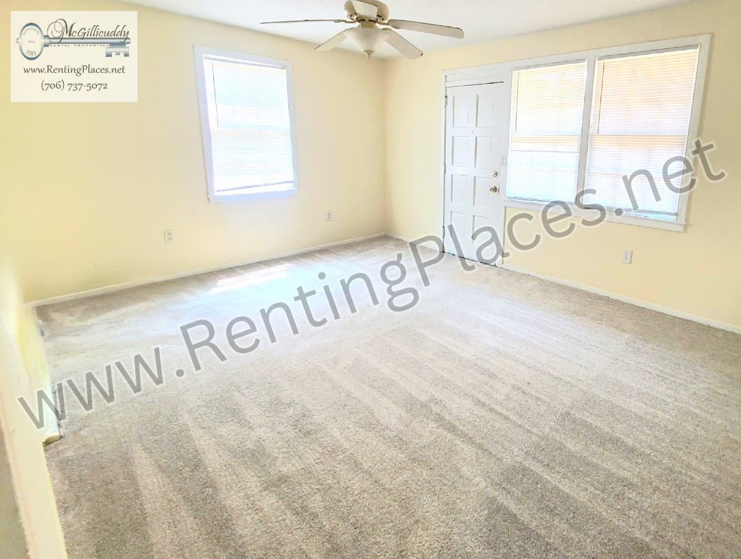 1212 Holden Dr #NA - Photo 5 of 9