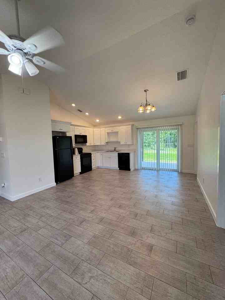 651 Chamber St Nw #NA - Photo 2 of 7