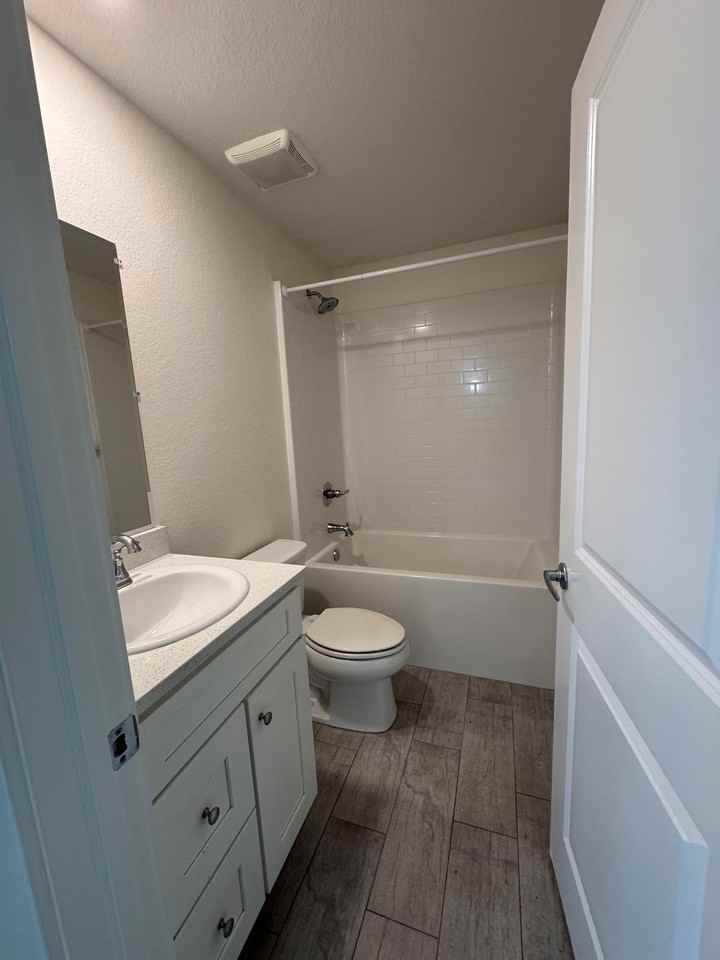 651 Chamber St Nw #NA - Photo 3 of 7