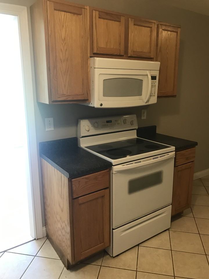 3351 Ainsworth Dr #NA - Photo 7 of 11