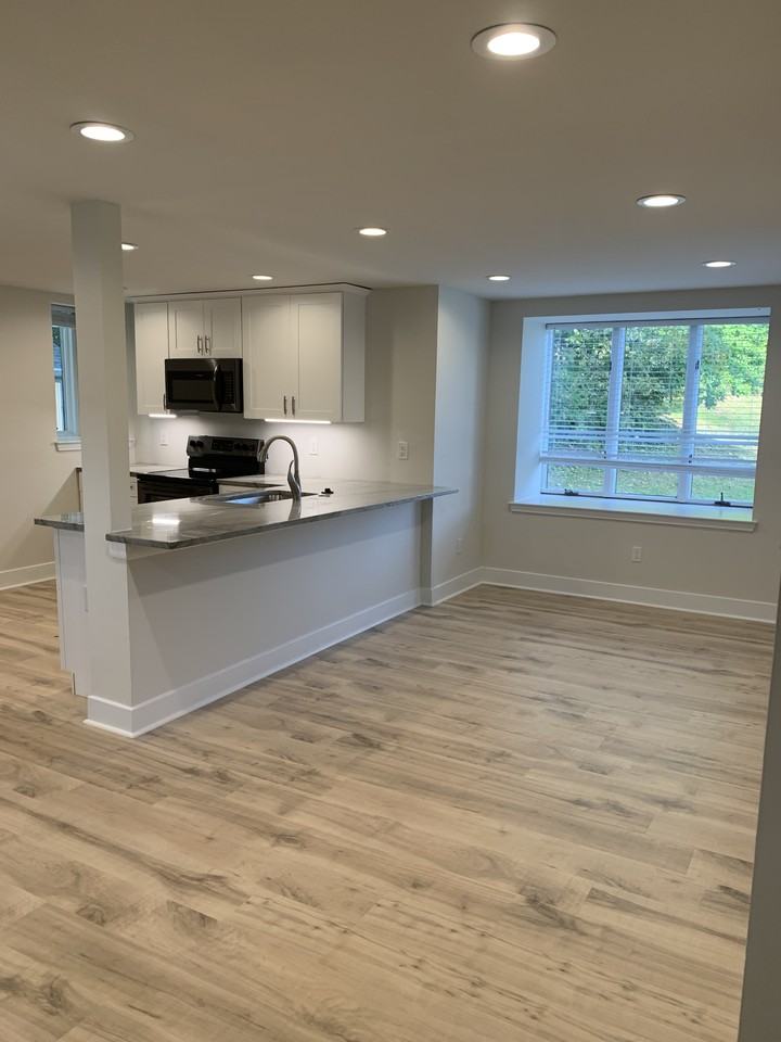 601 Bridge St #A - Photo 7 of 19